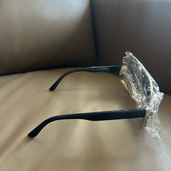 Black Don Julio Aviator Sunglasses - Picture 4 of 11